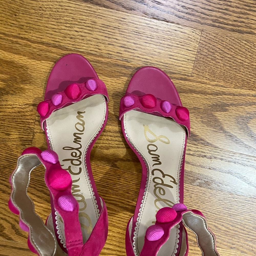 Fabulous Pink Pumps size 9